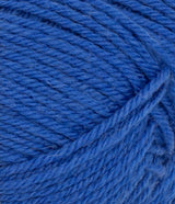 Sandnes Peer Gynt 5845 Dazzling blue, close-up fir