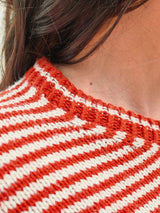 Sandnes 2504 Nr. 2 - Cleo Sweater & Skirt — detaliu model tricotat Sandnes Garn