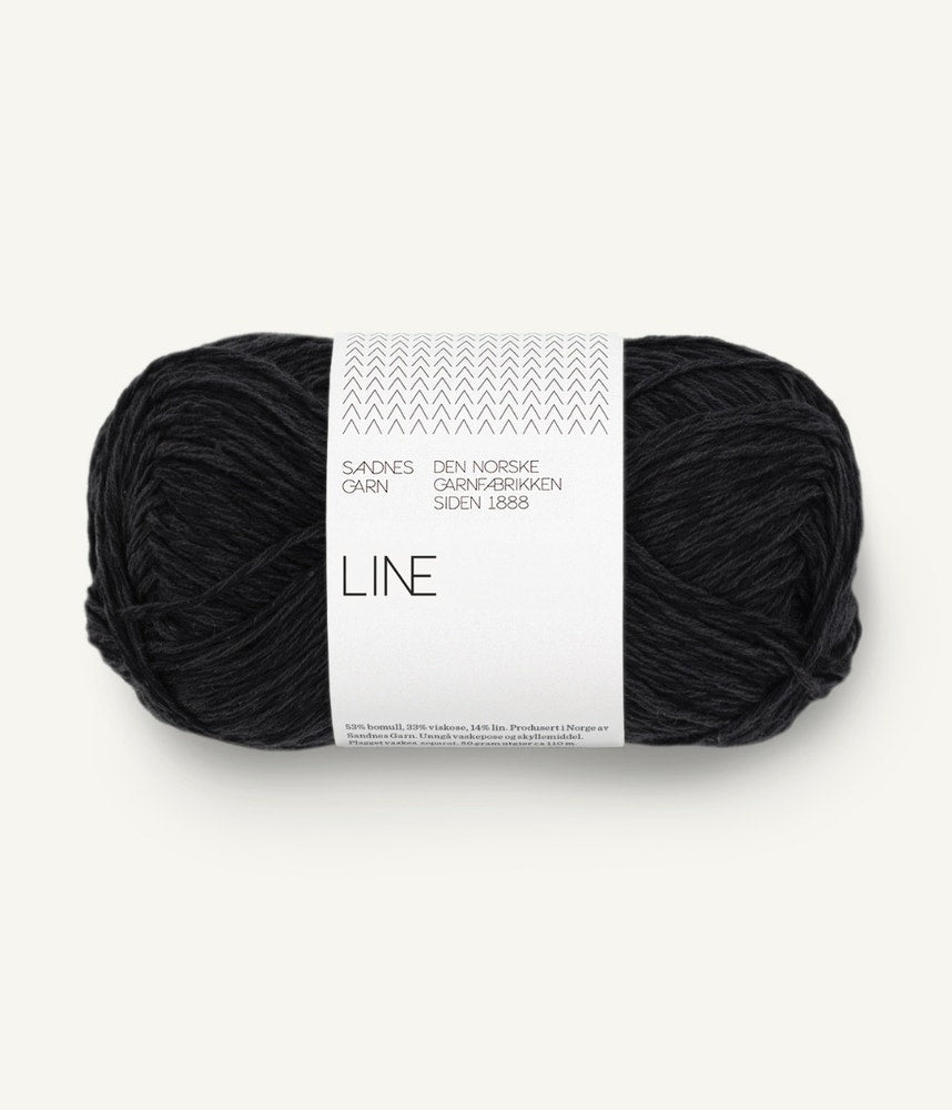 Line - bumbac organic, vâscoză și in Svart — detaliu fir Sandnes Garn