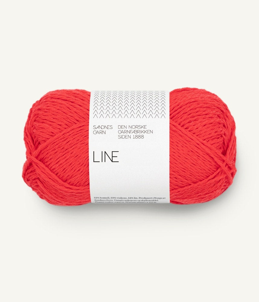 Line - bumbac organic, vâscoză și in Flame Scarlet — detaliu fir Sandnes Garn