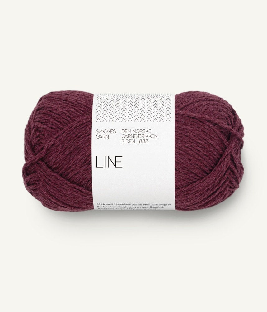 Line - bumbac organic, vâscoză și in Dyp Burgunder — detaliu fir Sandnes Garn