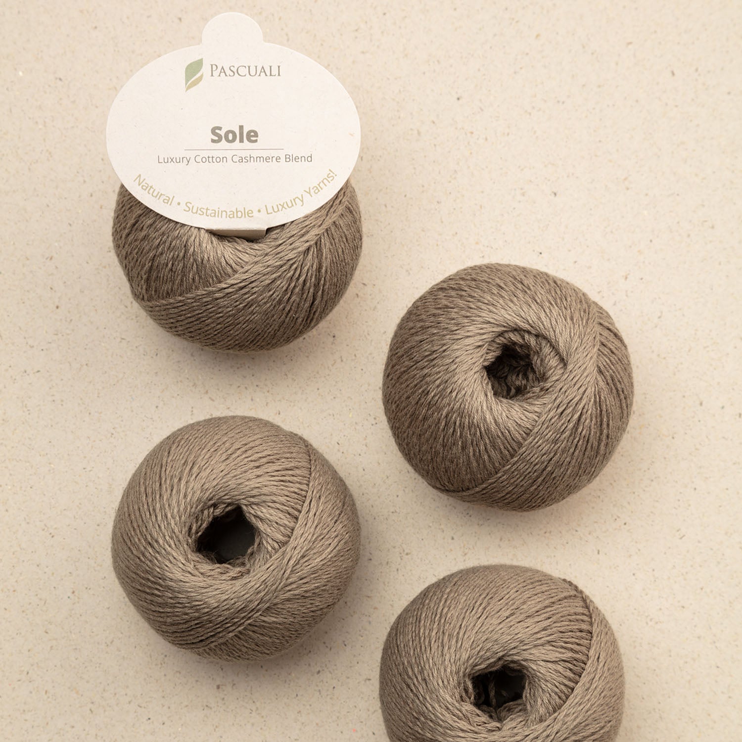 Pascuali SOLE - 90% bumbac Pima & 10% cașmir Taupe — detaliu fir Pascuali
