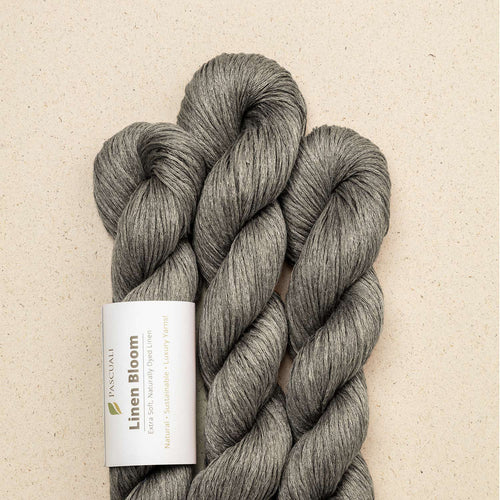Pascuali LINEN BLOOM - 100% органичен лен Forest Shadow — детайл на преждата Pascuali